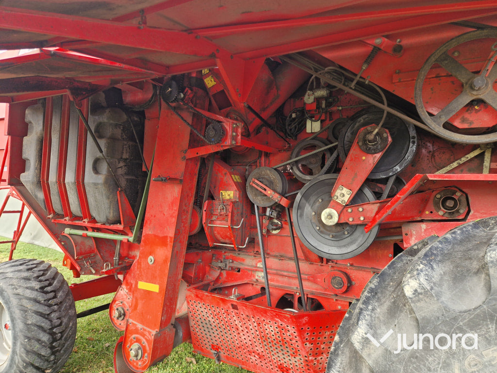 Skördetröska - Massey Ferguson, 36