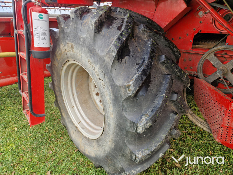 Skördetröska - Massey Ferguson, 36