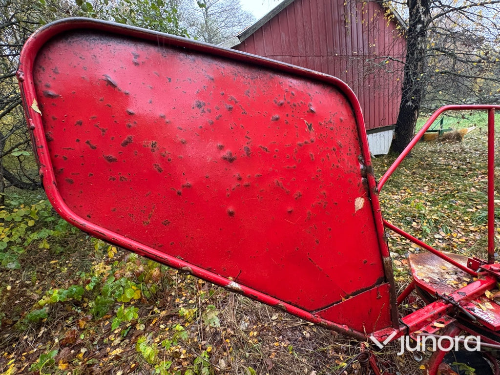 Hövändare - Tirfing, YLÖ-Tehtaat Oy, Kombi, YLÖ-KP-320S