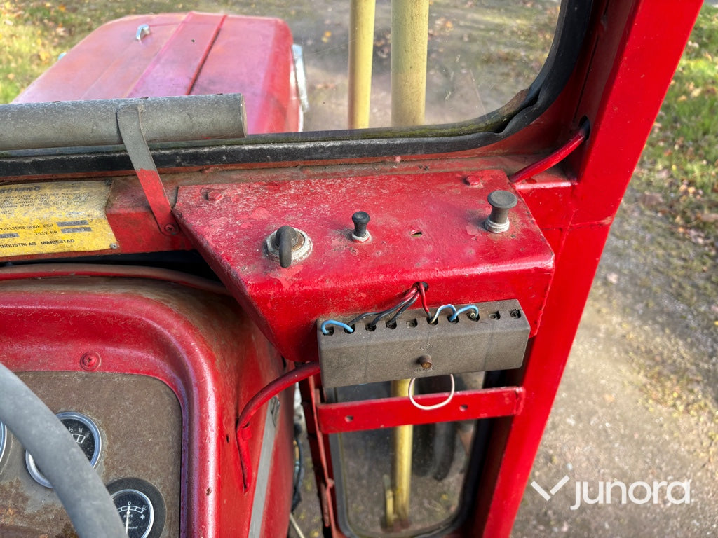 Traktor Massey Ferguson 165 Multi-Power