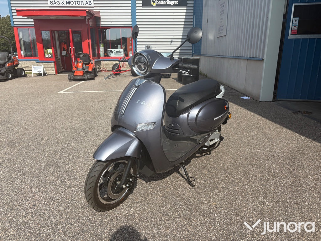 EU-moped - Yadea C-Lucky, NY!