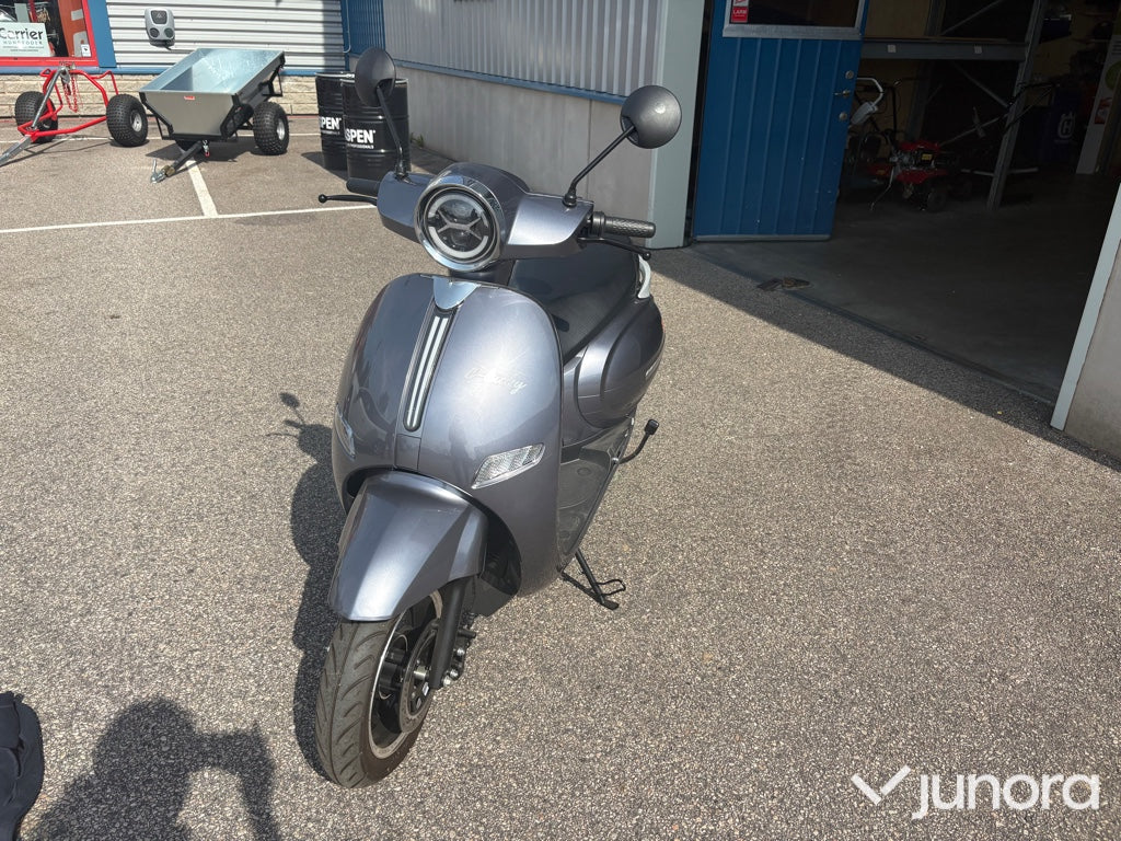 EU-moped - Yadea C-Lucky, NY!