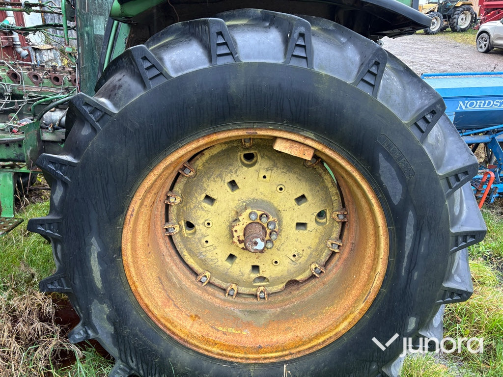 Traktor - John Deere 4040 QR HFWD