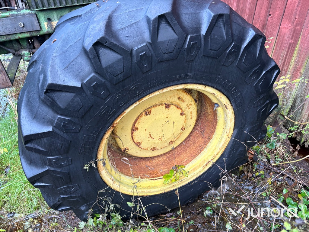 Traktor - John Deere 4040 QR HFWD