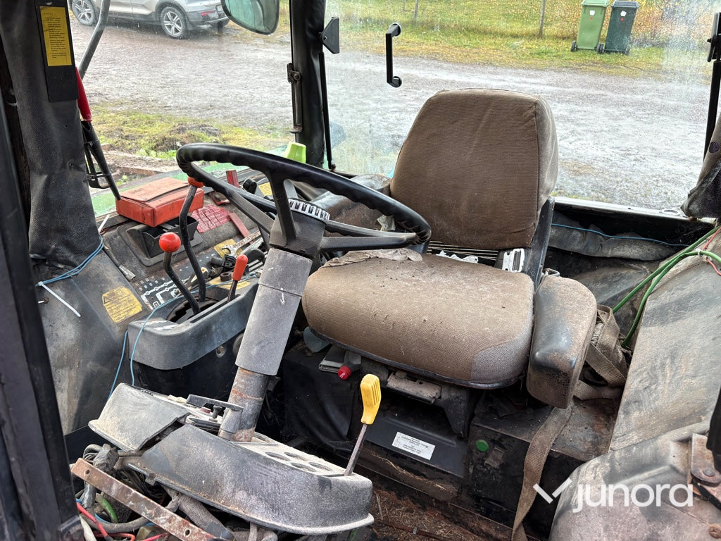 Traktor - John Deere 4040 QR HFWD