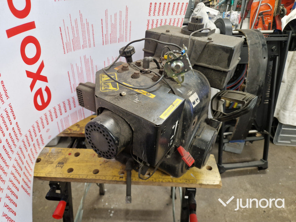 Motor - Briggs-Stratton