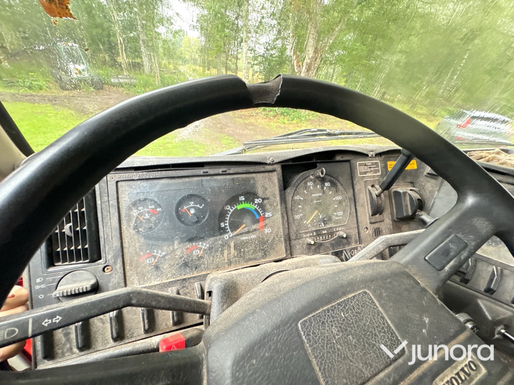 Kranbil Volvo FL10 6x6