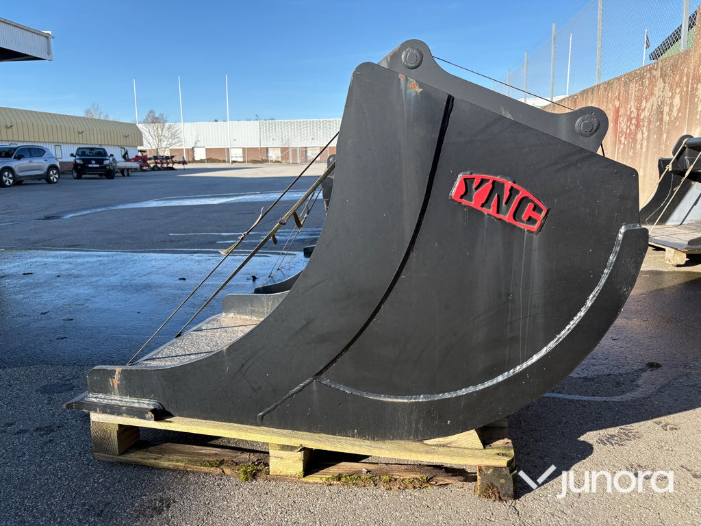Grävskopa - YNG, DBVA 700900 S60