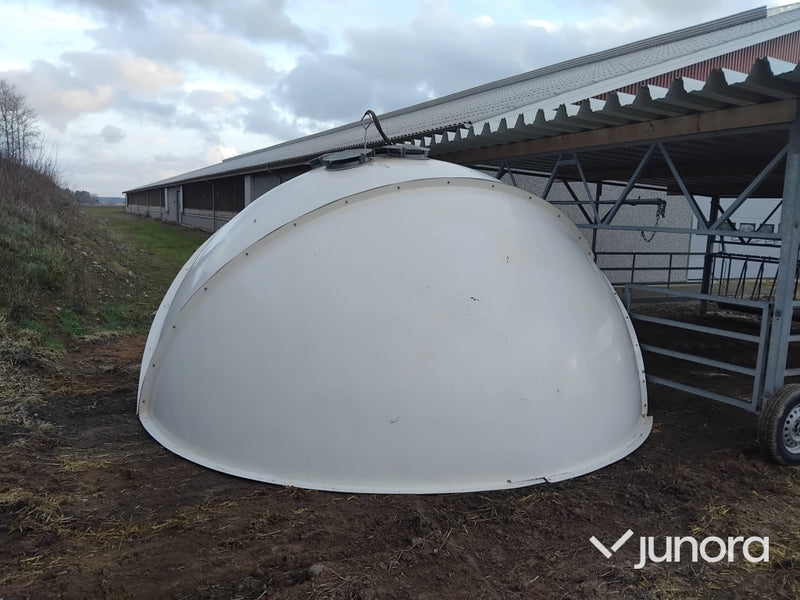 Kalvigloo med veranda – upp till 14 kalvar