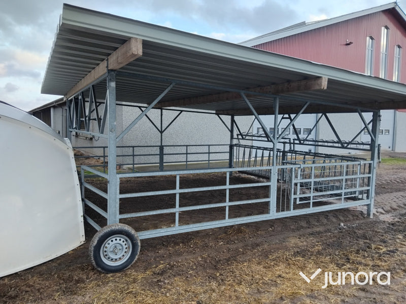 Kalvigloo med veranda – upp till 14 kalvar