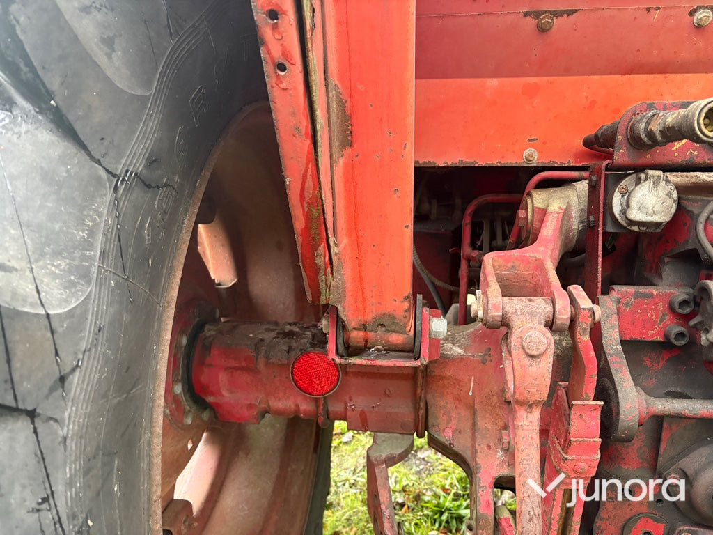 Traktor Volvo BM 500 med Ålö Quick 3030 frontlastare