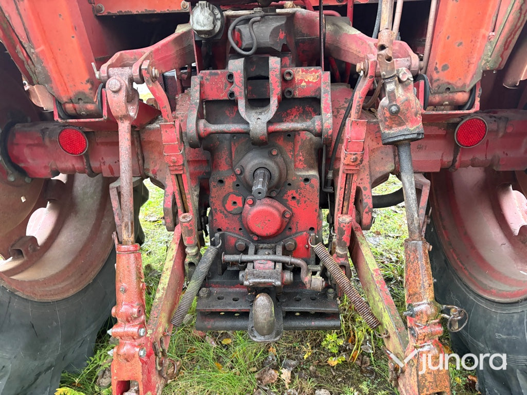Traktor Volvo BM 500 med Ålö Quick 3030 frontlastare
