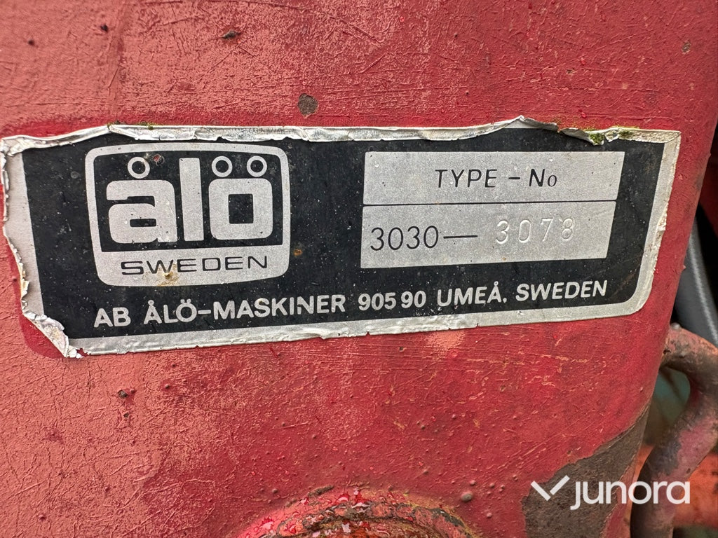 Traktor Volvo BM 500 med Ålö Quick 3030 frontlastare