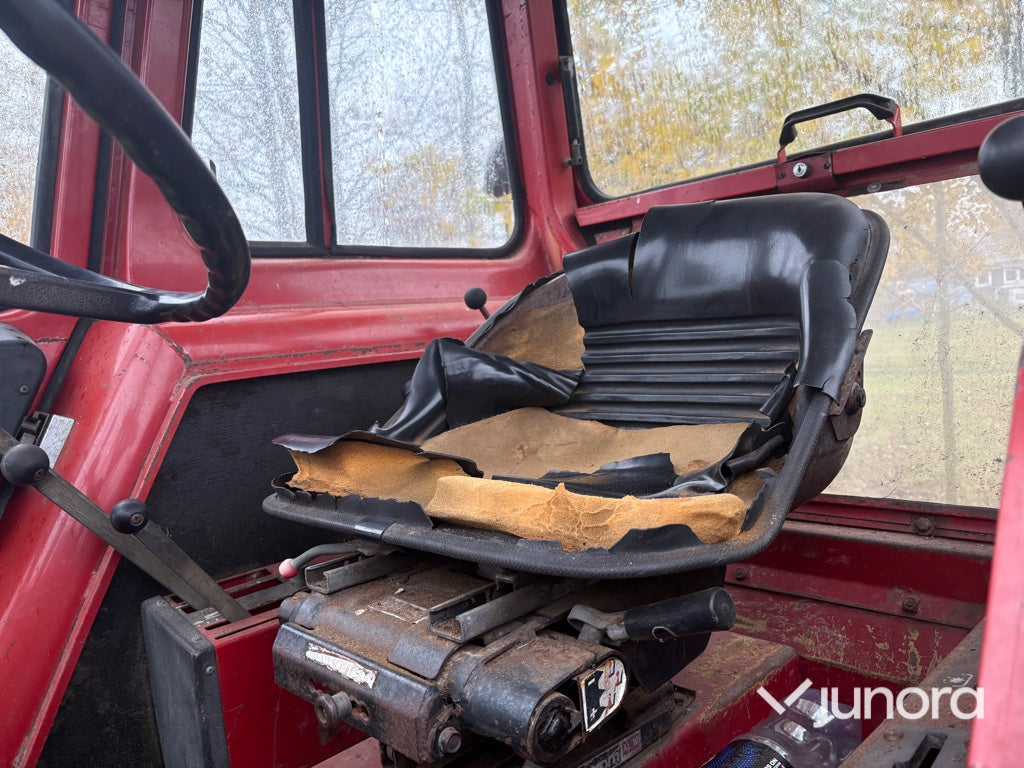 Traktor Volvo BM 500 med Ålö Quick 3030 frontlastare