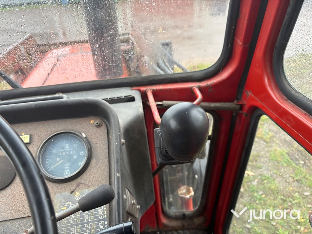 Traktor Volvo BM 500 med Ålö Quick 3030 frontlastare