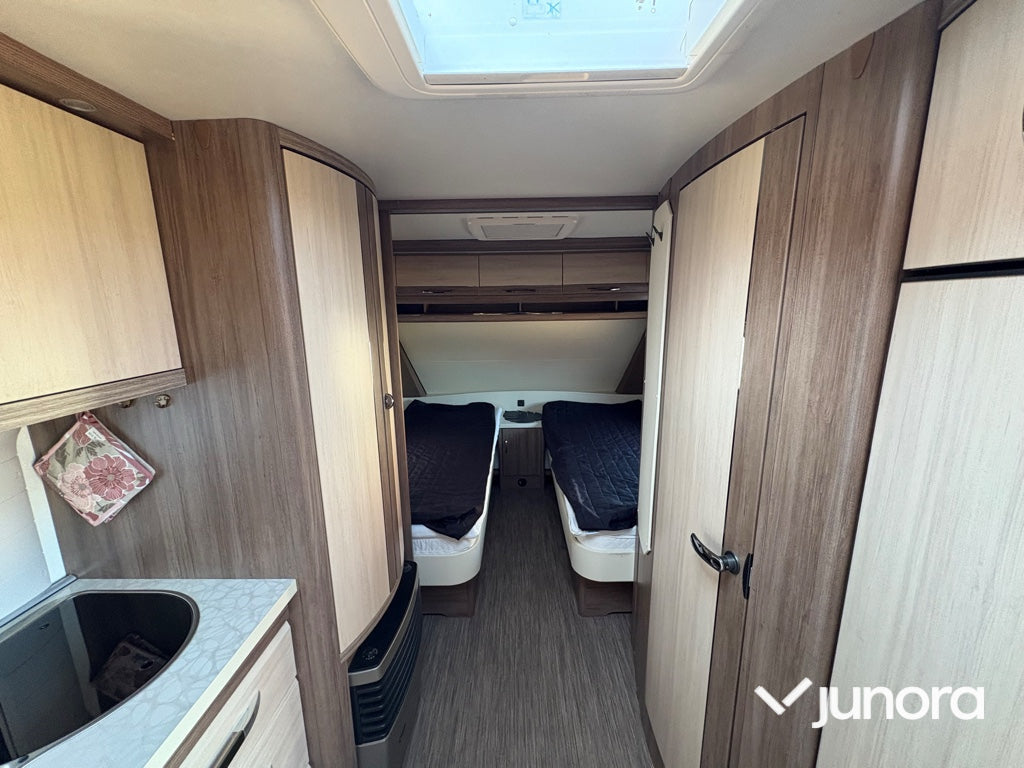 Husvagn Hobby 560 VI De-Lux
