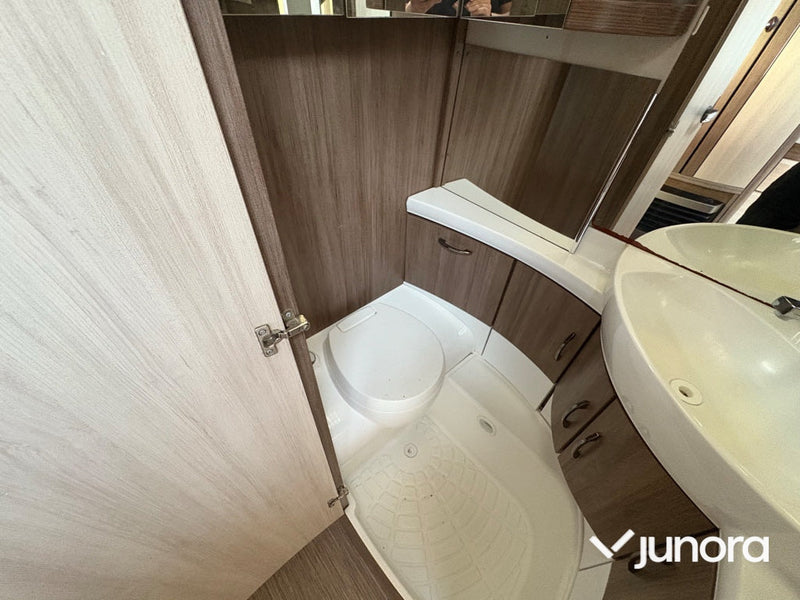 Husvagn Hobby 560 VI De-Lux