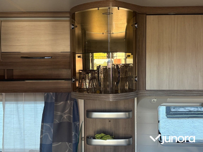 Husvagn Hobby 560 VI De-Lux