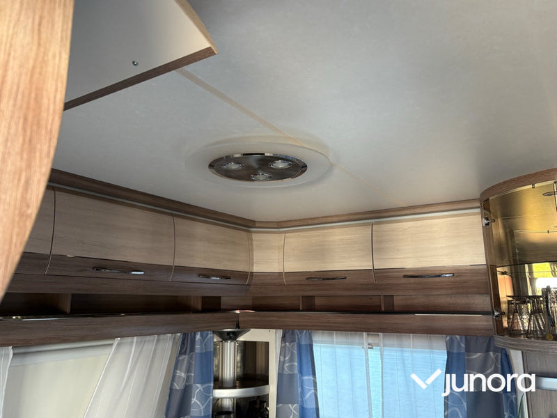 Husvagn Hobby 560 VI De-Lux