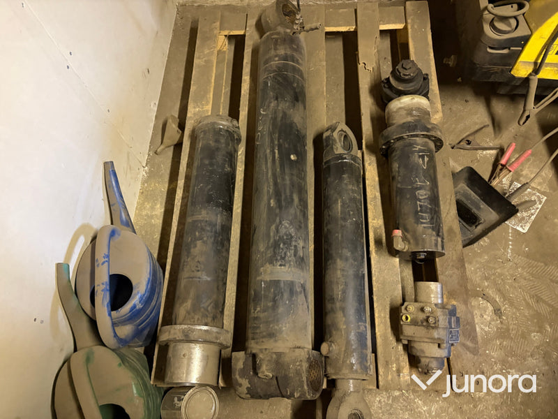 Cylindrar - John Deere, Olika