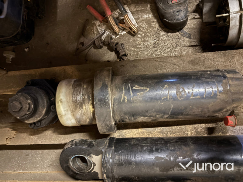 Cylindrar - John Deere, Olika