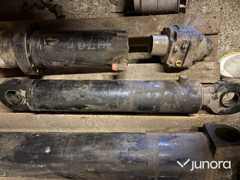 Cylindrar - John Deere, Olika