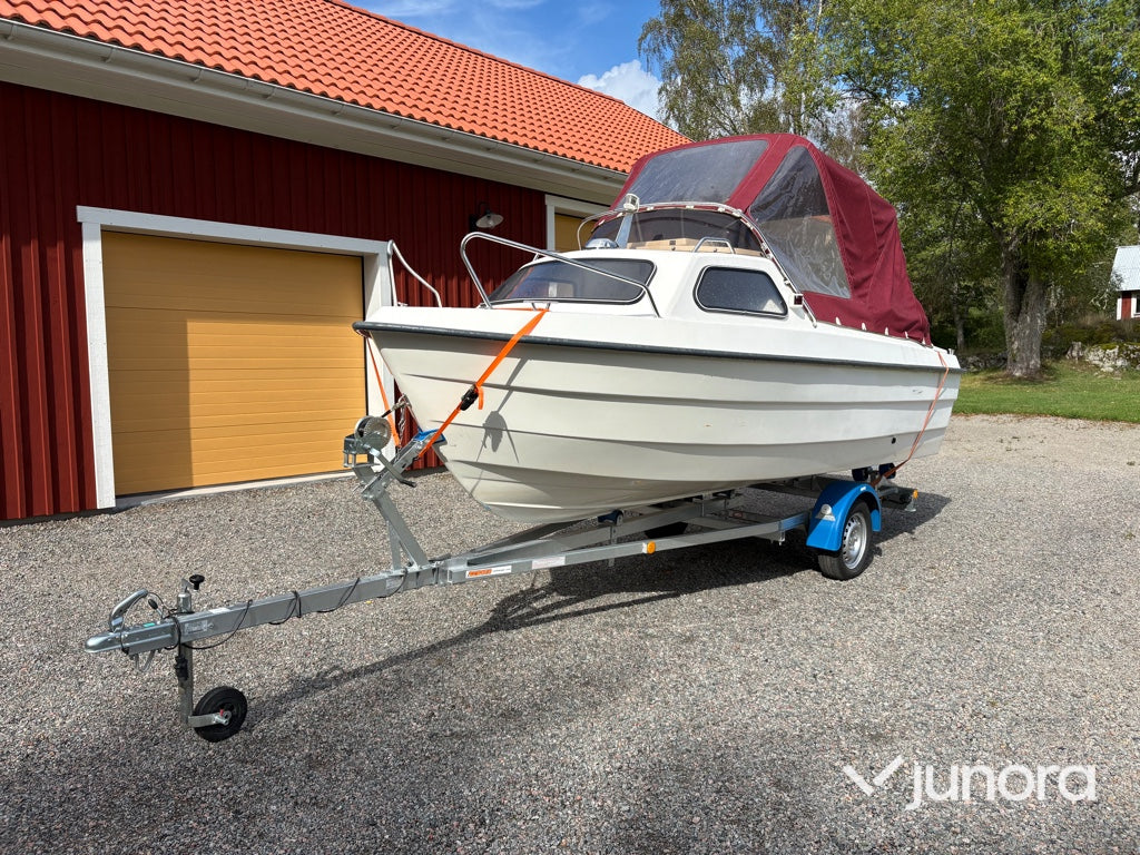 Motorbåt Ryds 485 FC – Yamaha F50 AET 50 hk 4-takt – Neptun trailer