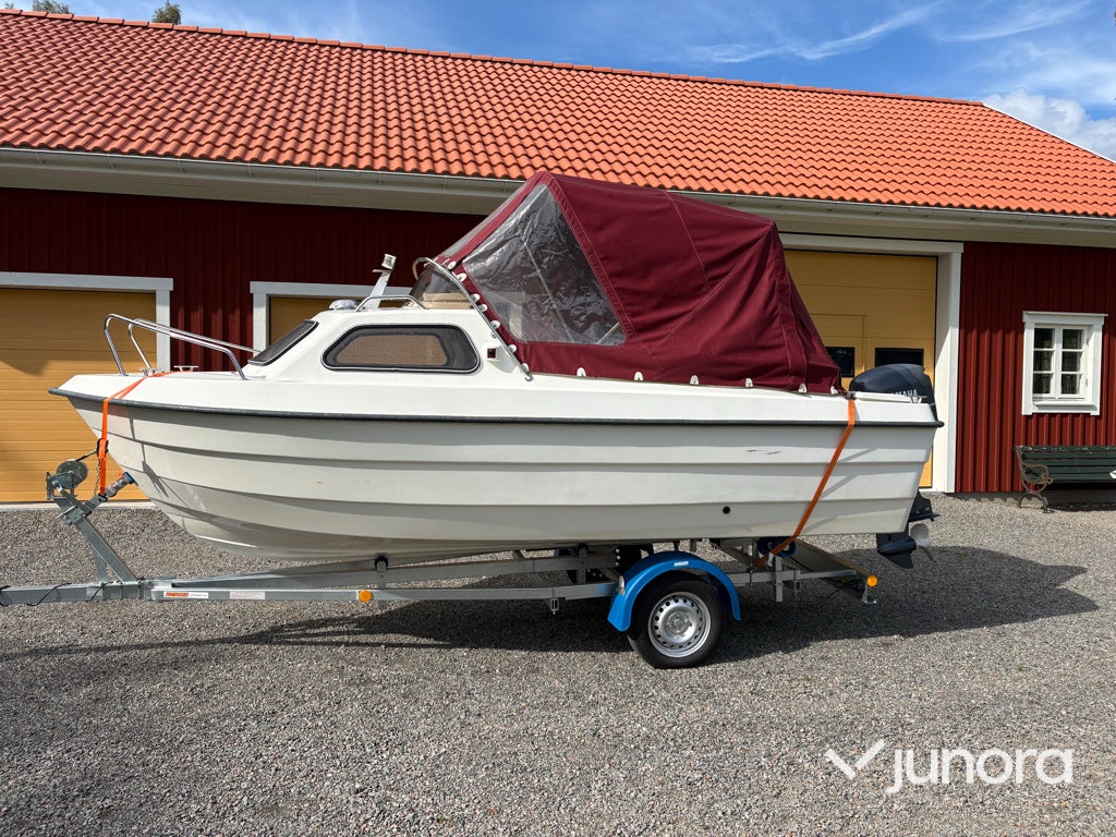 Motorbåt Ryds 485 FC – Yamaha F50 AET 50 hk 4-takt – Neptun trailer