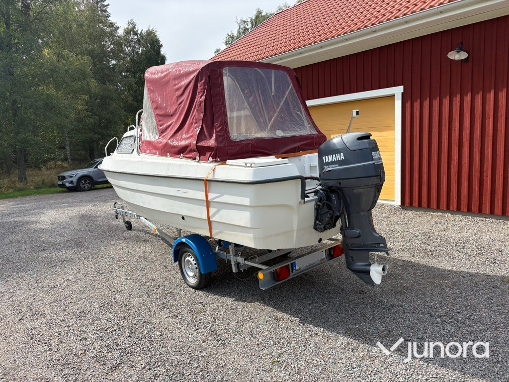 Motorbåt Ryds 485 FC – Yamaha F50 AET 50 hk 4-takt – Neptun trailer