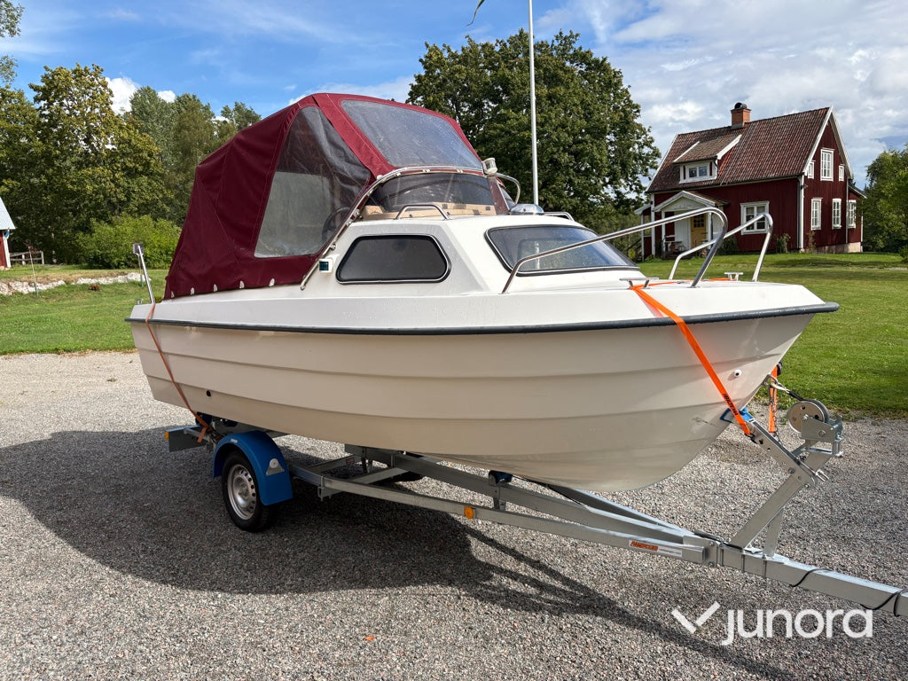 Motorbåt Ryds 485 FC – Yamaha F50 AET 50 hk 4-takt – Neptun trailer