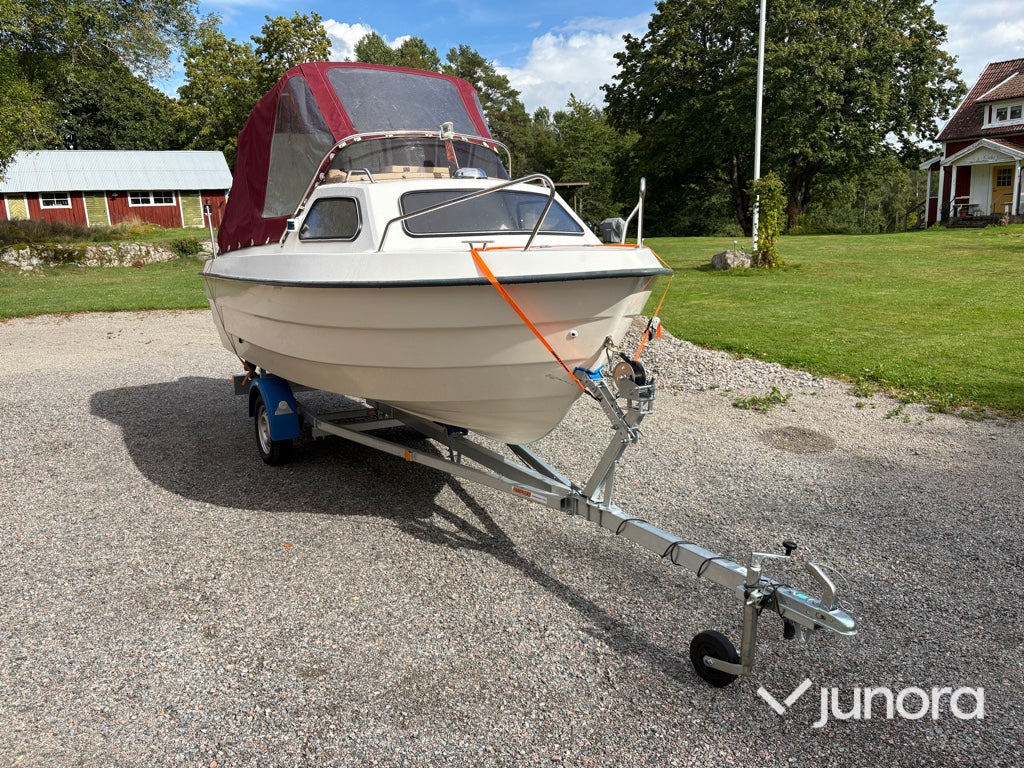 Motorbåt Ryds 485 FC – Yamaha F50 AET 50 hk 4-takt – Neptun trailer