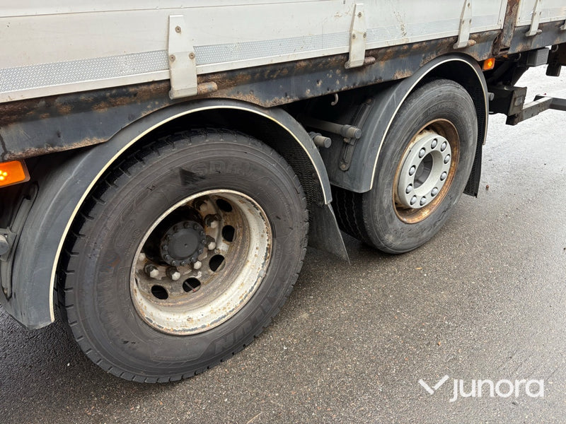 Lastbil med kran - Volvo FM 370 FASSI F155