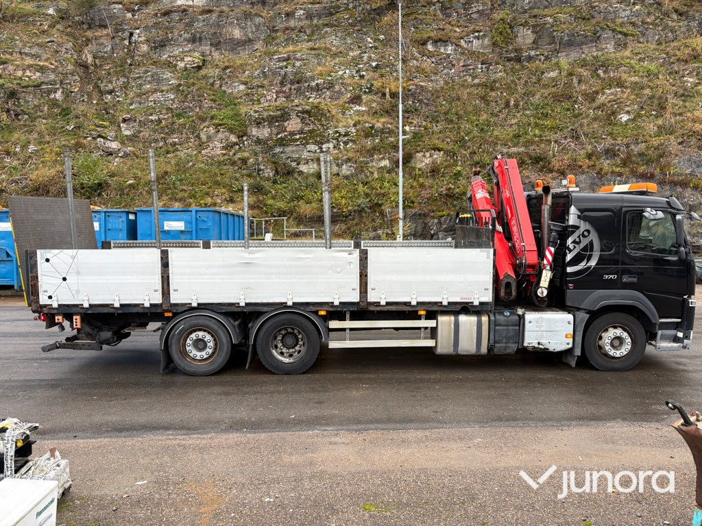 Lastbil med kran - Volvo FM 370 FASSI F155