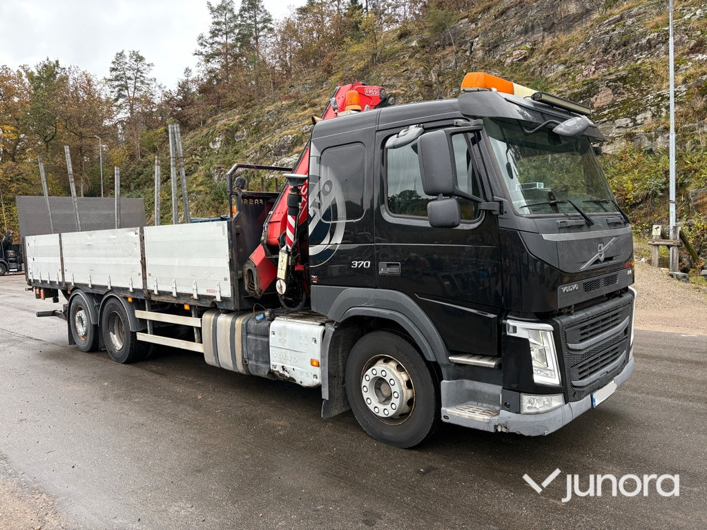 Lastbil med kran - Volvo FM 370 FASSI F155
