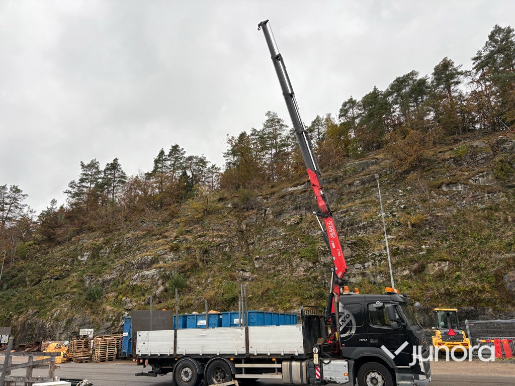 Lastbil med kran - Volvo FM 370 FASSI F155