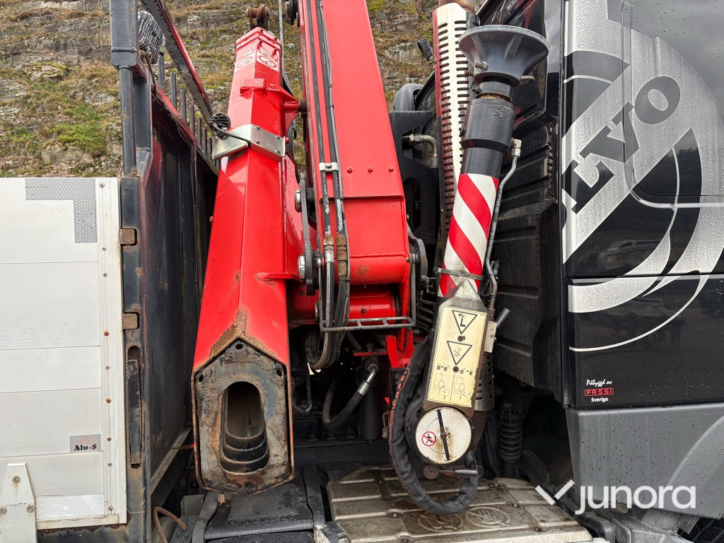 Lastbil med kran - Volvo FM 370 FASSI F155