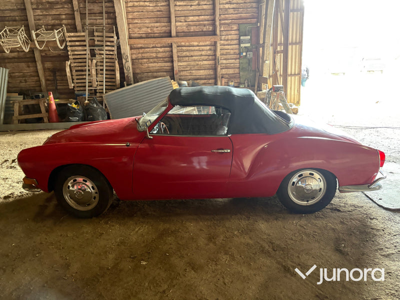 Volkswagen Karmann Ghia 141