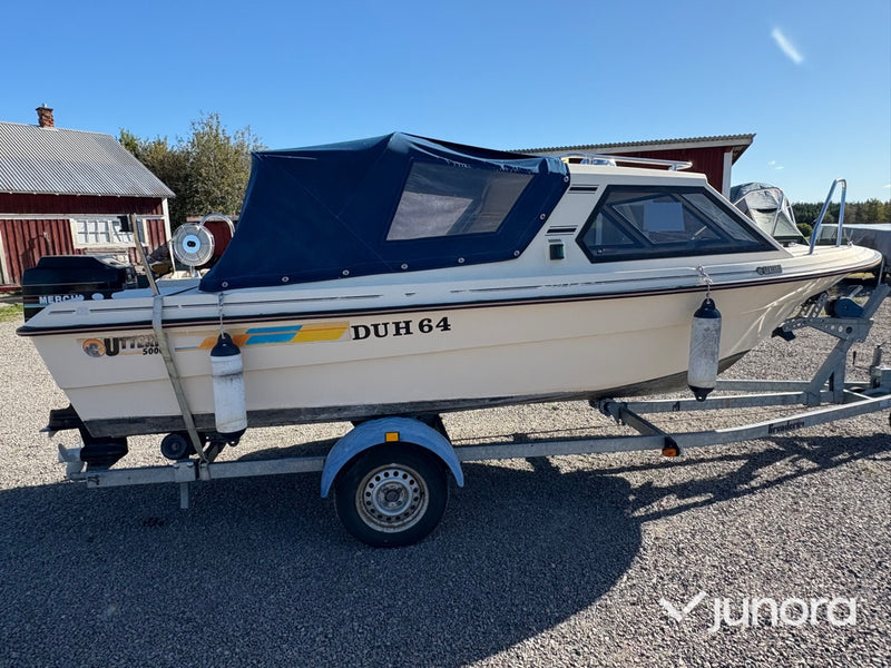 Motorbåt - Uttern 5000 DUH 64