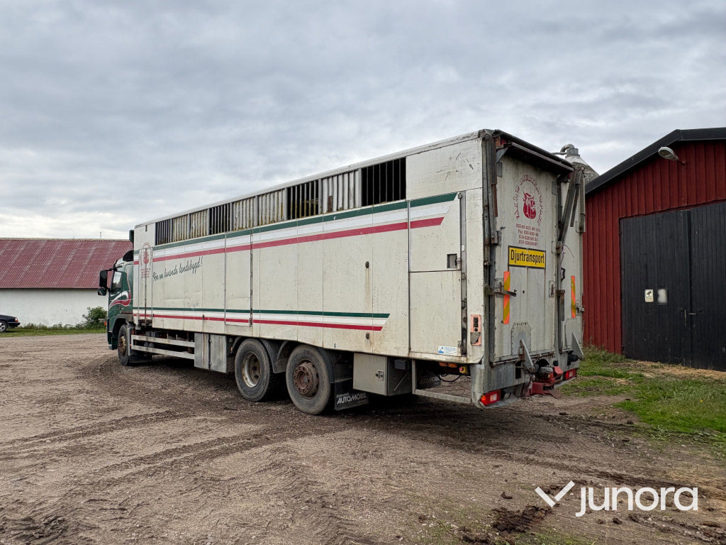 Djurtransport Volvo FM9 6x2