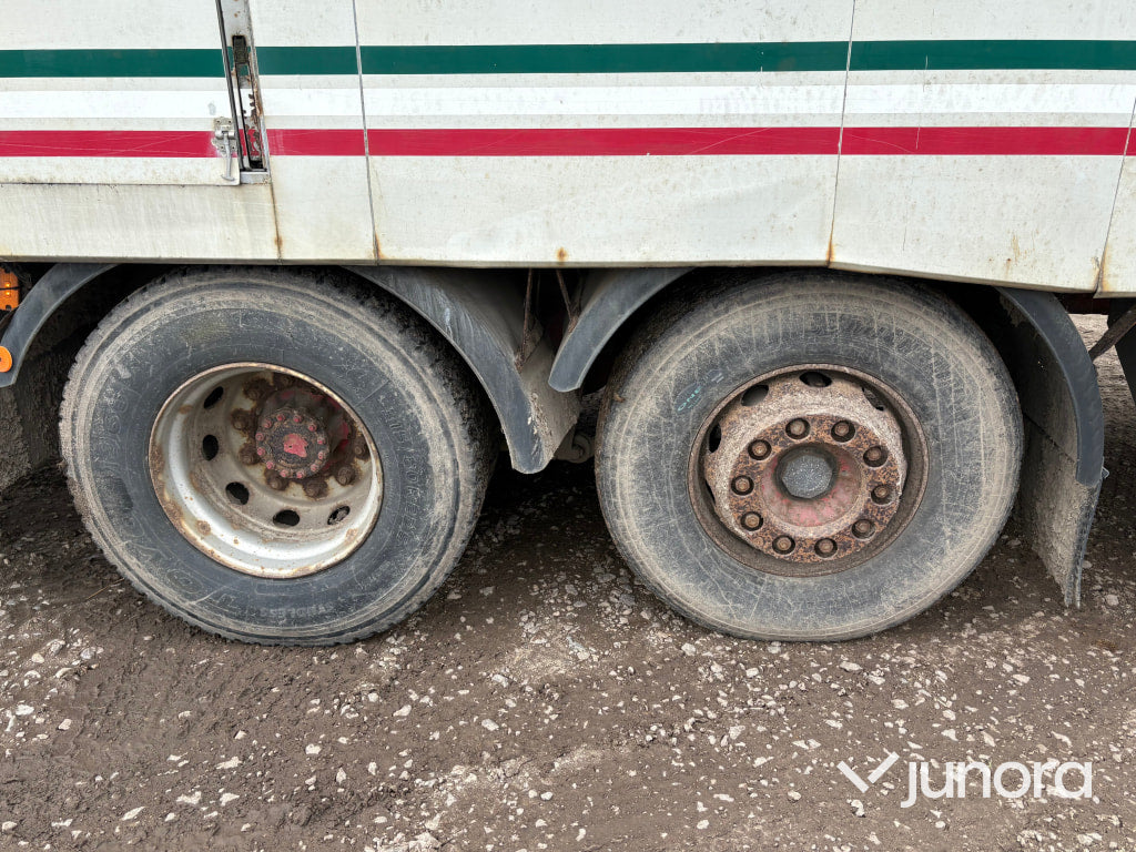 Djurtransport Volvo FM9 6x2