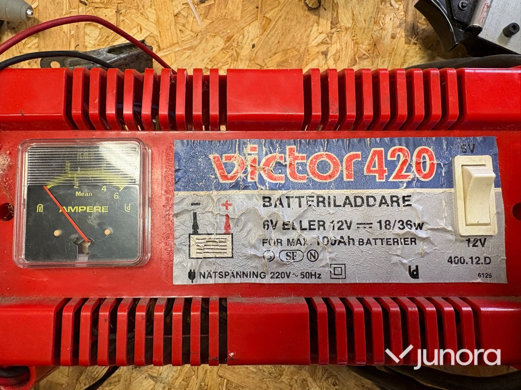 Batteriladdare - Victor, 420