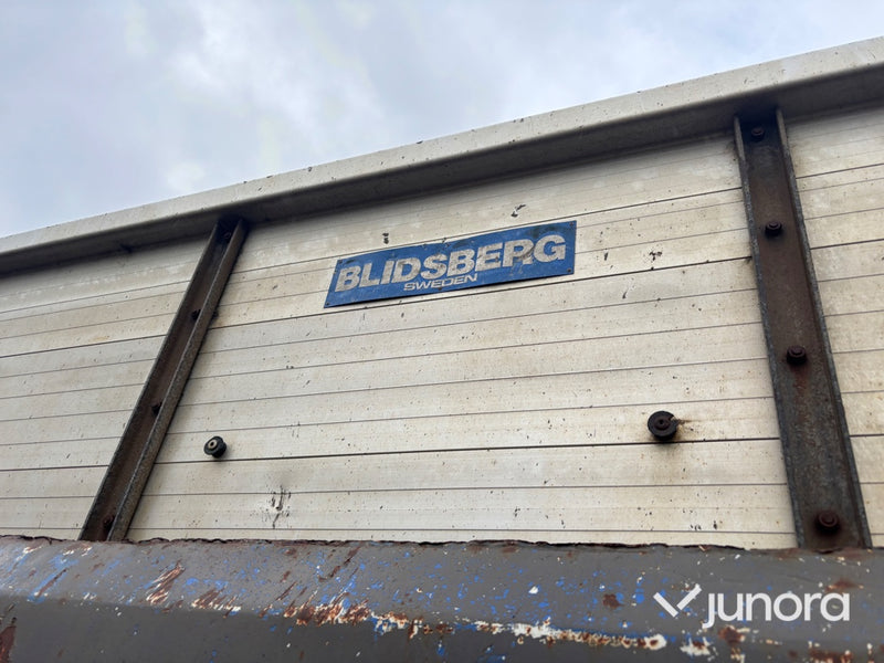 Flak -  Blidsberg, Med högtippande lucka