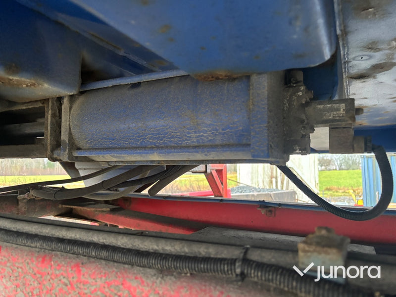 Flak -  Blidsberg, Med högtippande lucka