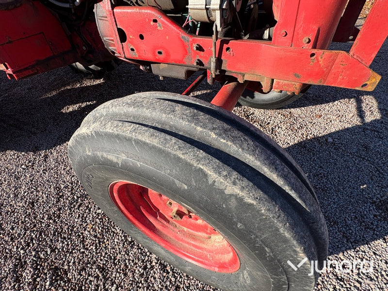 Traktor Bolinder Munktell BM Volvo 400 Buster
