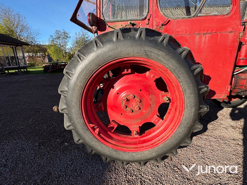 Traktor Bolinder Munktell BM Volvo 400 Buster