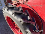 Traktor Bolinder Munktell BM Volvo 400 Buster
