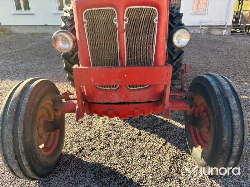 Traktor Bolinder Munktell BM Volvo 400 Buster
