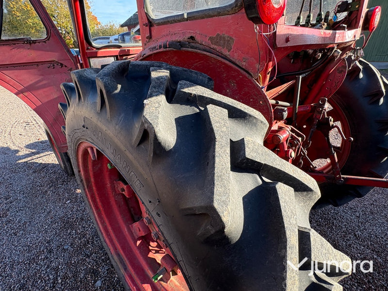 Traktor Bolinder Munktell BM Volvo 400 Buster