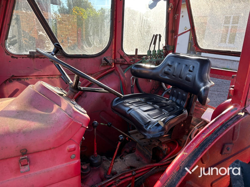Traktor Bolinder Munktell BM Volvo 400 Buster