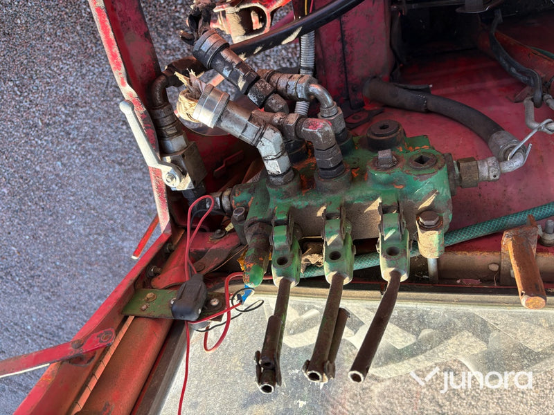Traktor Bolinder Munktell BM Volvo 400 Buster